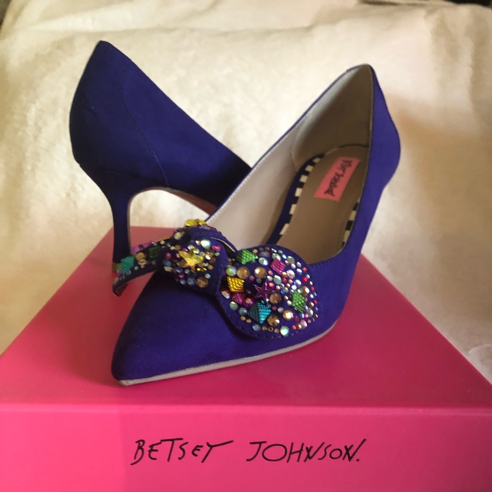 Betsey Johnson 2 inch heel